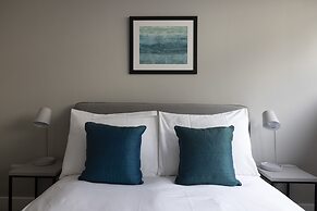 JOIVY Stylish&Airy 4Br House At The Heart Of New Town