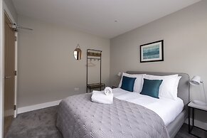 JOIVY Stylish&Airy 4Br House At The Heart Of New Town