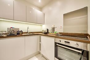 JOIVY Lovely 1-Bed Home In Old Town