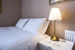 JOIVY Lovely 1-Bed Home In Old Town