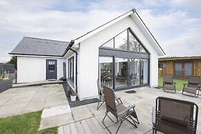 JOIVY Luxurious & Spacious 3Br House With A Hot Tub