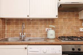 JOIVY Greenknowes Estate With Hot Tub And Bar