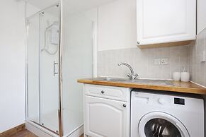 JOIVY Greenknowes Estate With Hot Tub And Bar