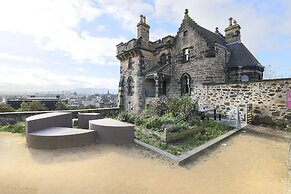 JOIVY Observatory House