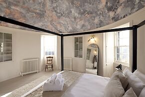 JOIVY Observatory House