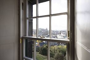 JOIVY Observatory House