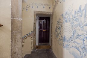 JOIVY Eclectic & Design Led 3Br Apt Near Edinburgh Castle