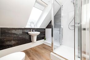 JOIVY Inviting Flat Near Edinburgh Castle W/ Parking