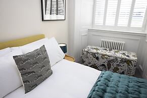 JOIVY Splendid 2-Br Apartment In New Town