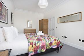 JOIVY Splendid 2-Br Apartment In New Town