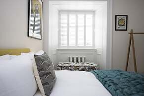 JOIVY Splendid 2-Br Apartment In New Town