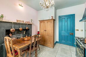 JOIVY Luxury Old Town Apartment