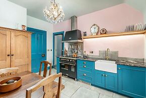 JOIVY Luxury Old Town Apartment