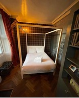 JOIVY Luxury Old Town Apartment