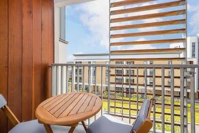 JOIVY Modern 2-Bedroom Flat Near Inverleith Park