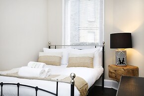 JOIVY Modern 1-Br Apt W/ Communal Terrace In Trendy Stockbridge