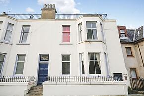 JOIVY Modern 1-Br Apt W/ Communal Terrace In Trendy Stockbridge