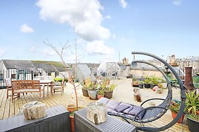JOIVY Modern 1-Br Apt W/ Communal Terrace In Trendy Stockbridge