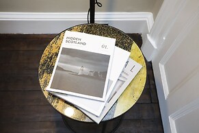 JOIVY Modern 1-Br Apt W/ Communal Terrace In Trendy Stockbridge