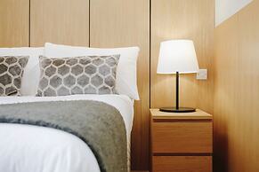 JOIVY Bright 2Br Apt W/ Stunning View, Next To Edinburgh Castle