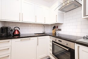 JOIVY Charming 2-Bed Flat Near Edinburgh Castle