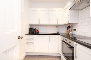 JOIVY Charming 2-Bed Flat Near Edinburgh Castle