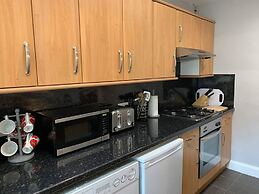 JOIVY Adorable 1 Bed Flat Near West End