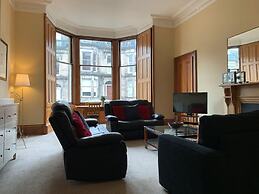 JOIVY Adorable 1 Bed Flat Near West End