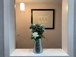 JOIVY Adorable 1 Bed Flat Near West End