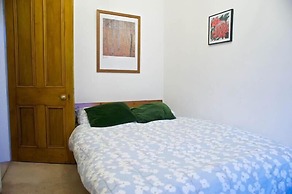 JOIVY Cosy 1-Bed Flat Near The Scottish Gallery