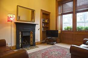 JOIVY Cosy 1-Bed Flat Near The Scottish Gallery