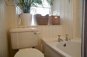 JOIVY Cosy 1-Bed Flat Near The Scottish Gallery