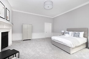 JOIVY Luxurious 2 Br Apt On Notable George Street