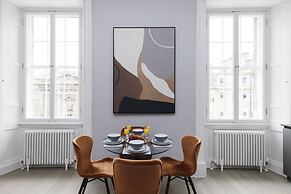 JOIVY Luxurious 2 Br Apt On Notable George Street