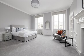 JOIVY Luxurious 2 Br Apt On Notable George Street