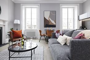 JOIVY Luxurious 2 Br Apt On Notable George Street