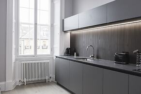 JOIVY Luxurious 2 Br Apt On Notable George Street