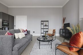 JOIVY Luxurious 2 Br Apt On Notable George Street
