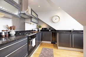 JOIVY Luxury Flat Near Edinburgh Castle