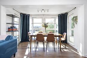 JOIVY Stunning 2-Bed Flat W/ Free Parking