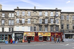 JOIVY 4-Bed Stylish Flat In Edinburgh City Centre