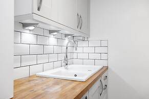 JOIVY Modern flat in City Centre - For up to 3 guests