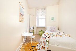 JOIVY Modern flat in City Centre - For up to 3 guests