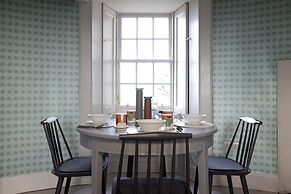 JOIVY Observatory Apartment