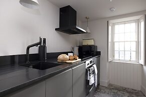 JOIVY Observatory Apartment