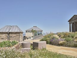 JOIVY Observatory House & Apartment