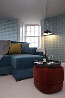 JOIVY Observatory House & Apartment