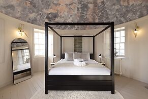 JOIVY Observatory House & Apartment