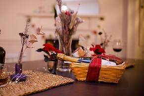 JOIVY Observatory House & Apartment