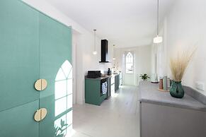 JOIVY Observatory House & Apartment